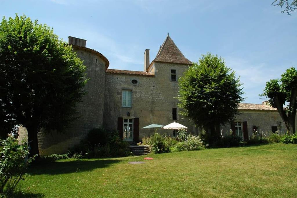 Chateau Barayre - Beautiful 12Th Century Castle With Pool And Large Garden Laussou Eksteriør billede