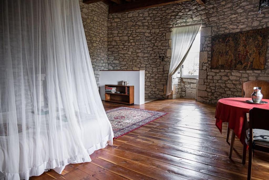 Chateau Barayre - Beautiful 12Th Century Castle With Pool And Large Garden Laussou Eksteriør billede