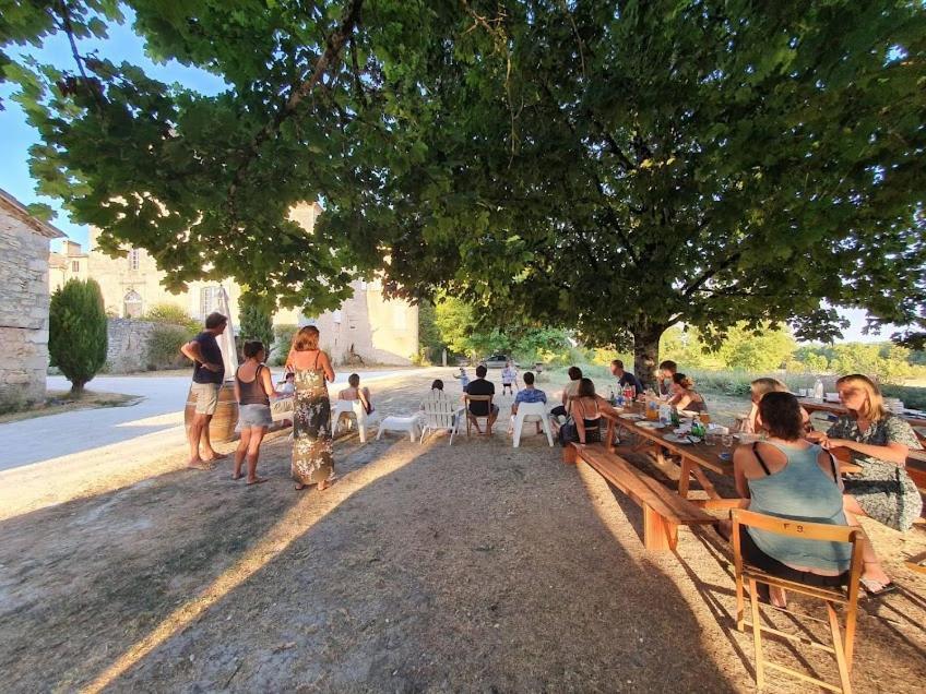 Chateau Barayre - Beautiful 12Th Century Castle With Pool And Large Garden Laussou Eksteriør billede